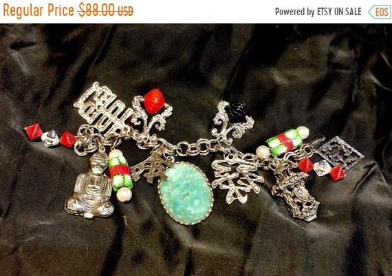 SALE Mid Century Perfect Christmas Chinoiserie Cha
