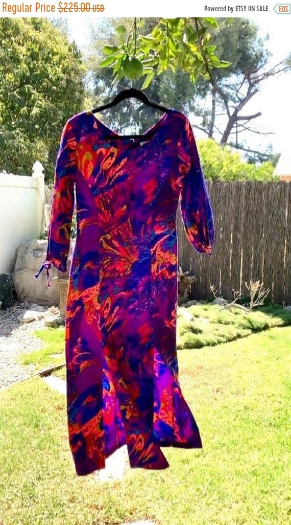 SALE 1960s Kamehameha Psychedelic Pake Mu M