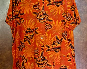 Tiki Teatimer z lat 50. XX wieku, nadruk w kształcie hibiskusa XL