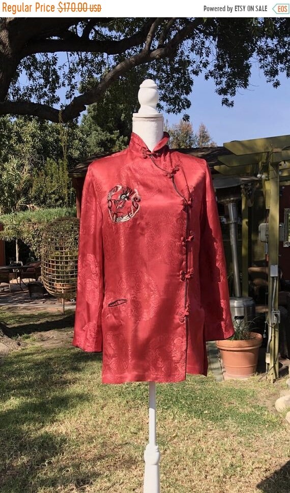 SALE 1940s Rayon Cheongsam Embroidered Dragon Prin