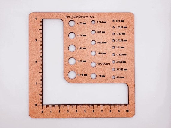 Plastic Knitting Needle Gauge Inch Cm Ruler Hoe Tool US UK Canada