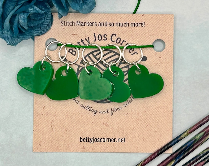 Set of 5 Cute Green Heart-Shaped Acrylic Stitch Markers - Knitting Progress Markers