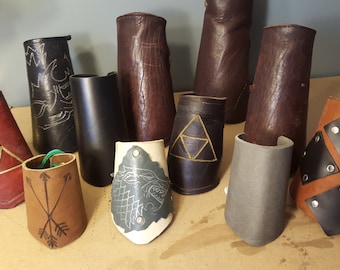 Leather Bracer / Achery Guard