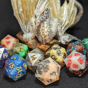 Character 20s - Delicious Dungeon Dice (Dungeon Meshi inspired, A- Grade)