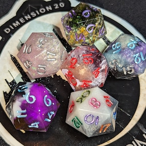 Character 20s - Dimension 20 Inspired dice (A- Grade)