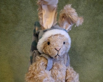 Bunny Rabbit pattern and Illustrated Instructions for Max Snowshoe, a 14.5" jointed Rabbit (downloadable PDF)