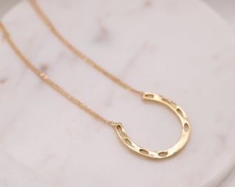 Horseshoe Necklace