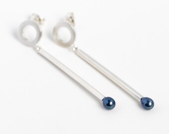 Dark Blue Pearl Circle & Dangle Earrings PEARL TREASURES. Handmade of recycled Sterling Silver and Freshwater Pearls