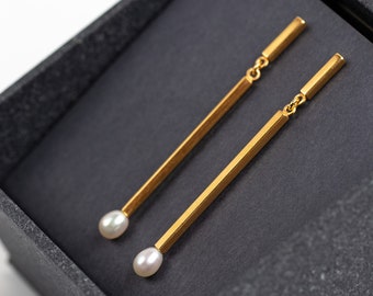 Minimalistiska pärlörhängen, 24K guldpläterade i återvunnet sterlingsilver