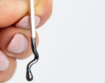 Spilla in argento sterling ossidato realizzata a mano: spilla in argento riciclato