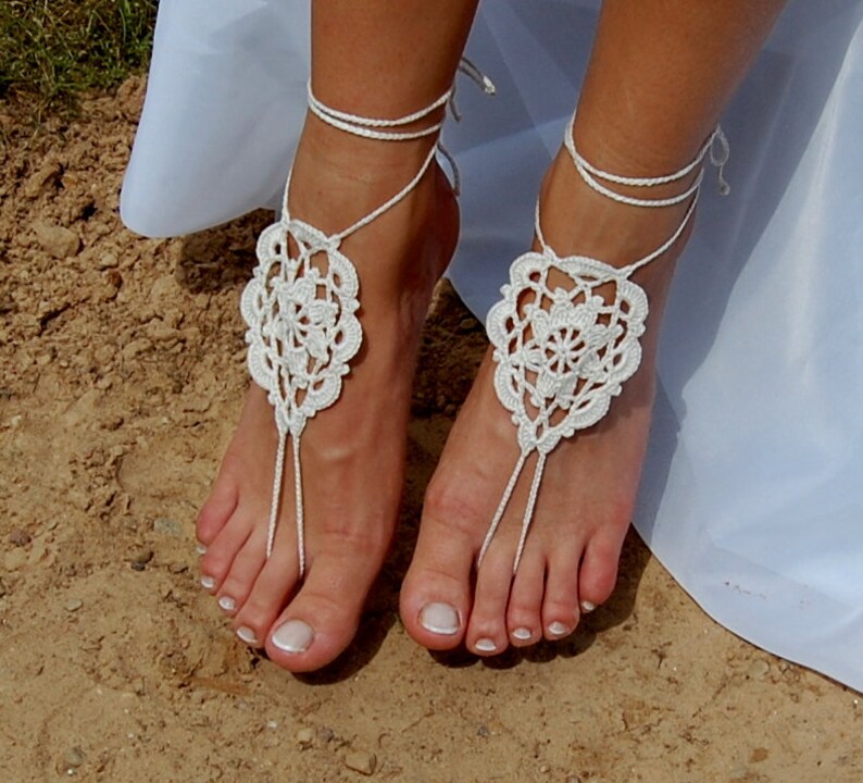 Beach Wedding Bridal Nude Shoes Flip Flop Ivory Crochet Barefoot Sandals Accessories Bridal Foot Jewelry Chrochet Anklet