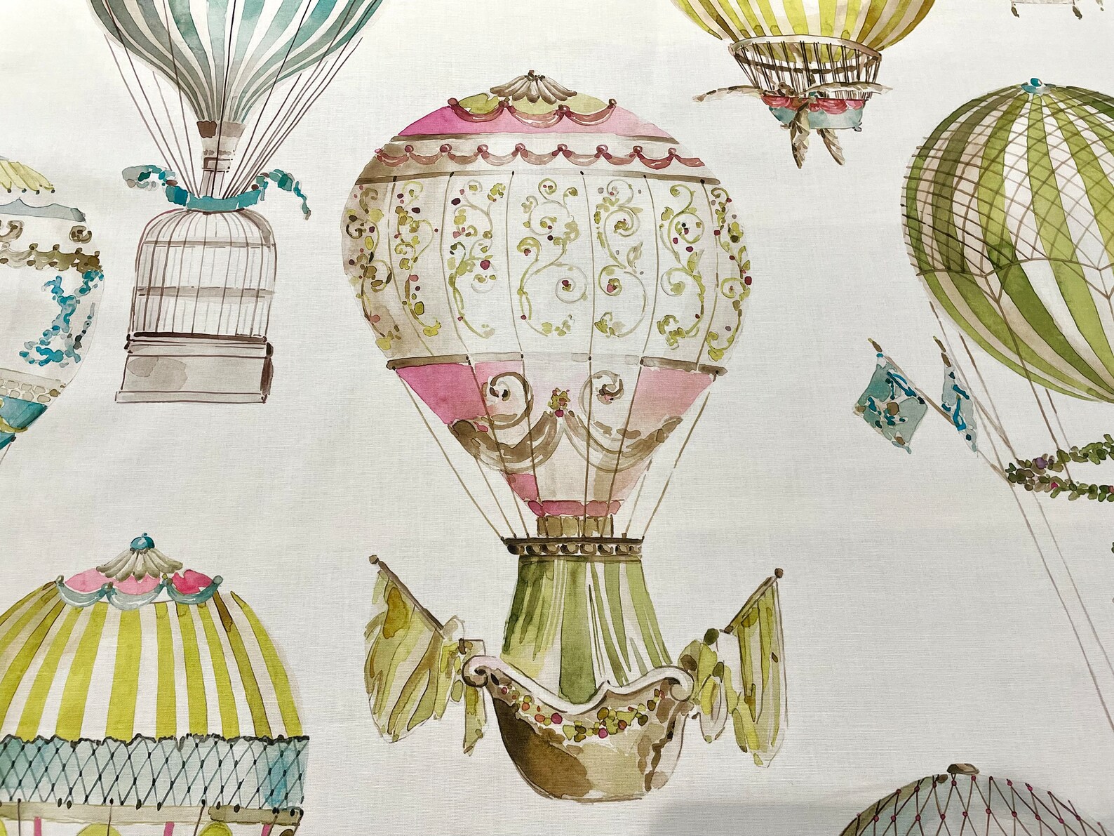 5 or 10 Yards Hot Air Balloons Fabric Cowtan Tout Manuel Etsy