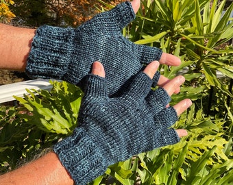 Half Finger Gloves Men's Hand Knit Blue Fine Highland Wool & Nylon Gloves With Short Fingers