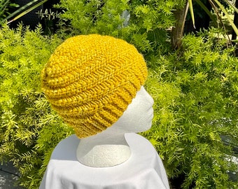 Hat Hand Knit Ladies' Tonal Yellow Bulky Merino Wool Beanie Chemo Swirl Cap