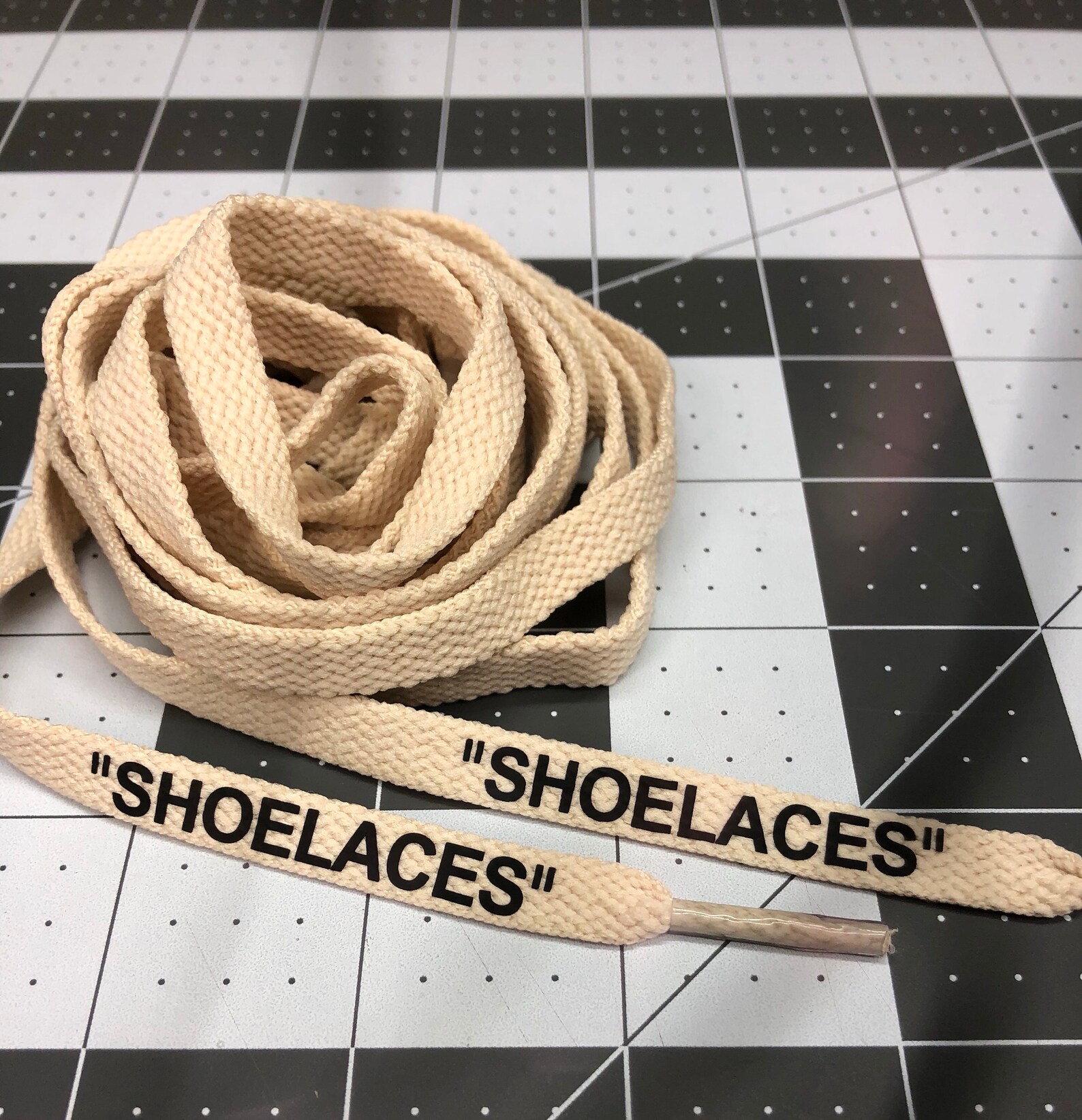 off white shoelaces price
