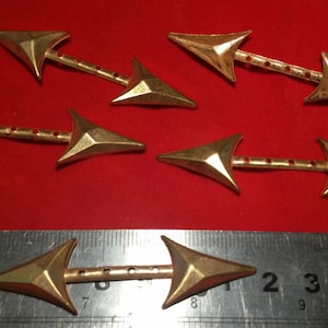 6x Vintage Miriam Haskell Russian Gold Plate Large Arrow Stamping Findings
