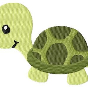 Puede incluir: Una tortuga de dibujos animados verde con un caparazón marrón y ojos negros. La tortuga tiene un patrón rayado en su caparazón y cuerpo.