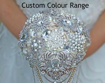 Broche faite à la main bouquet de mariage mariée satin roses fleurs