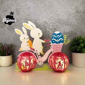 Lanterne de Pâques en forme de vélo SVG pour Cricut, décoration de Pâques DIY, créez une boîte à ombres romantique pour votre journée spéciale