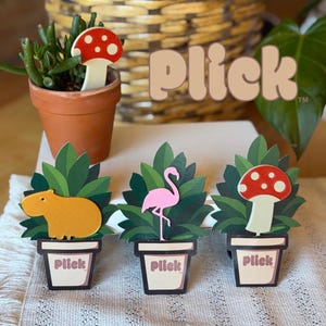 Conjunto de 3 adornos de plantas pequeños impresos en 3D: Capibara, Seta y Flamenco.