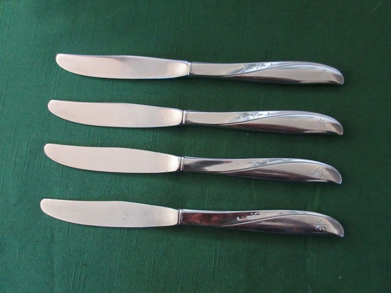 Vintage The MAIN COURSE stainless LOVELY MNF38 pattern SET 4 DINNER KNIVES 