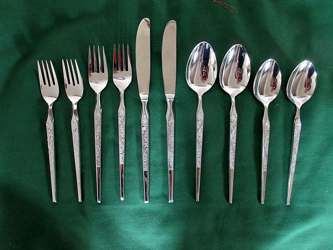 10 Pc Mid Century Modern Stainless Service/2 Roberts in WINTHROP