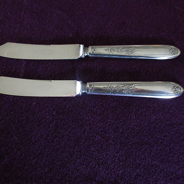 2 Silverplate Fruit KNIVES from 1847 Rogers IS Silverware/Flatware in Antique AMBASSADOR Pattern Rim on Edge Handle w/Urn Top Good Condition