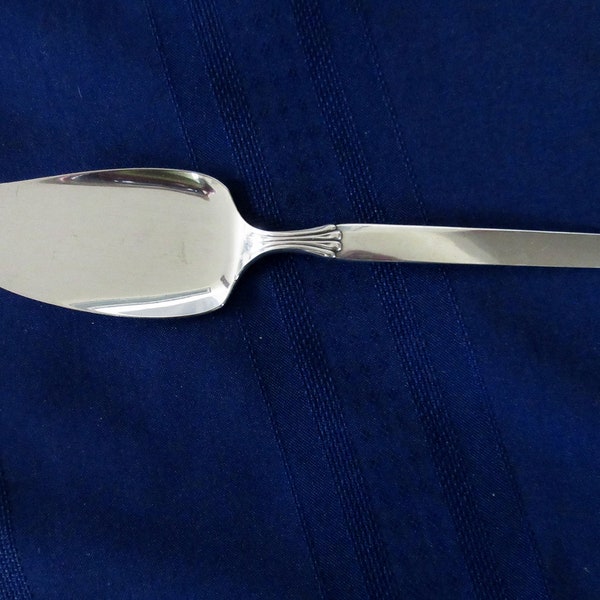 Solid Blade Silverplate Pie/Cake SERVER Oneida COMMUNITY Silverware in TWILIGHT Pattern Smooth Plain Flat Handle with Ribs at Top Polished!!