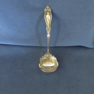 6 1/4" ANTIQUE Silverplate Cream LADLE/Spoon from International in BLENHEIM Pattern Fancy Embossed Bowl w/Plumes End Handle w/Mono No Wear!
