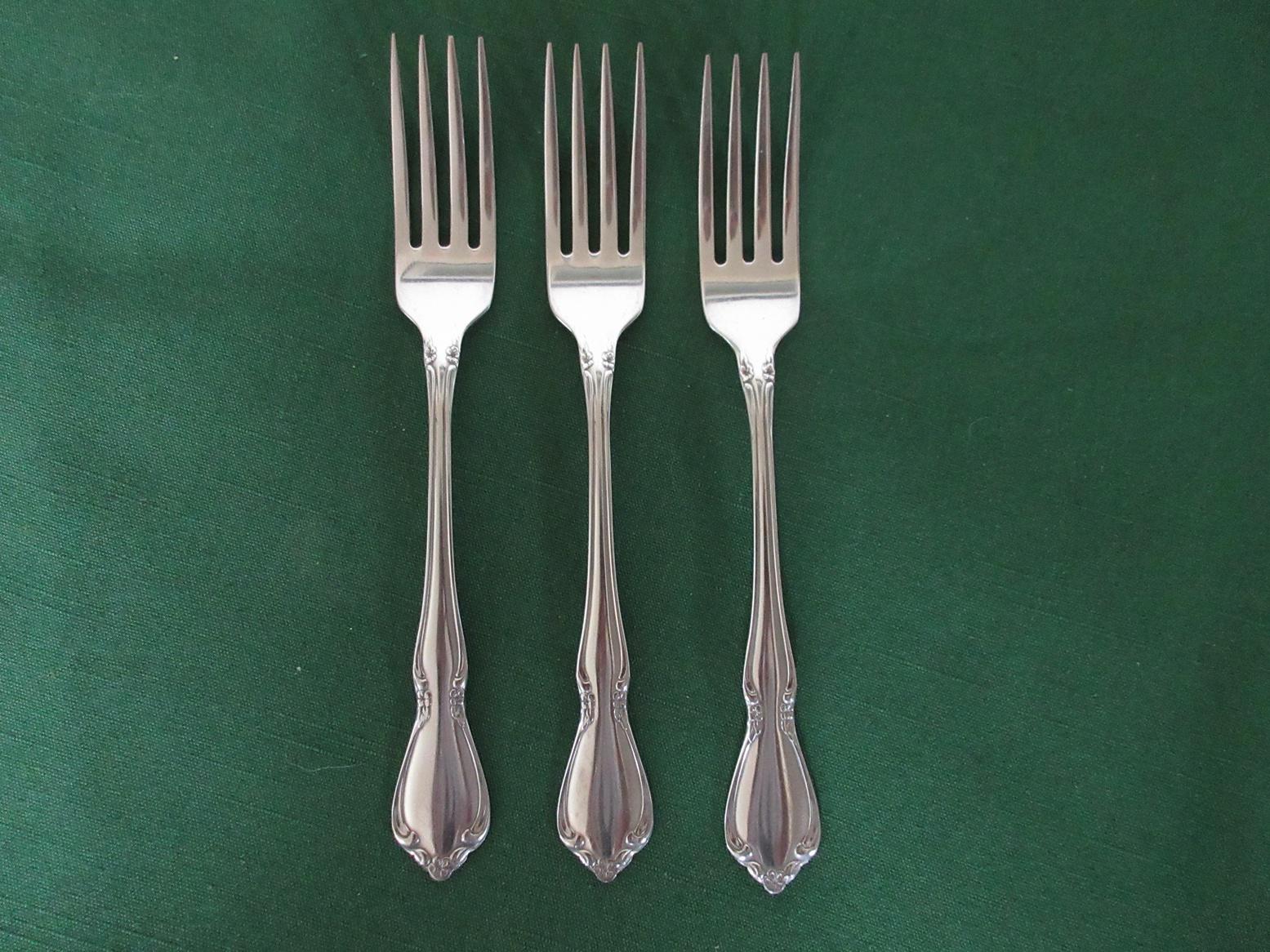 thumbnail image 2 of Oneida MONTE CARLO Stainless Steel Flatware – Glossy USA Made (Used, Discontinued Pattern) 2 of 5