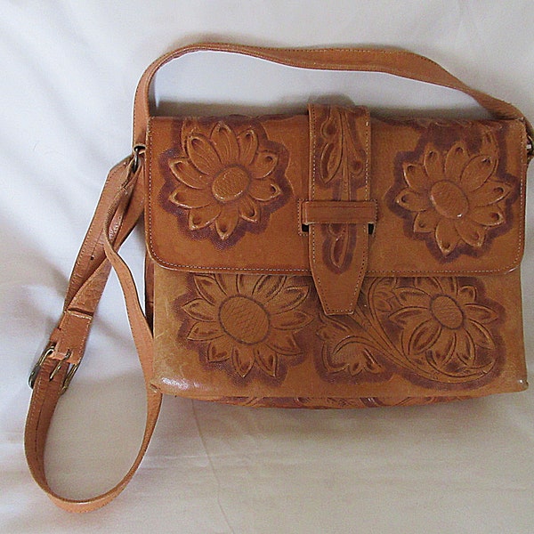 Vintage 1950's/60's  Western LEATHER Tooled Shoulder Bag/HANDBAG/Purse with Detailed Tooling Good Condition