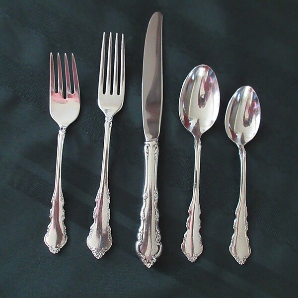 Reed & Barton Cottage Rose Silverplate Flatware – 1985 Elite Pattern, USA Made, Used