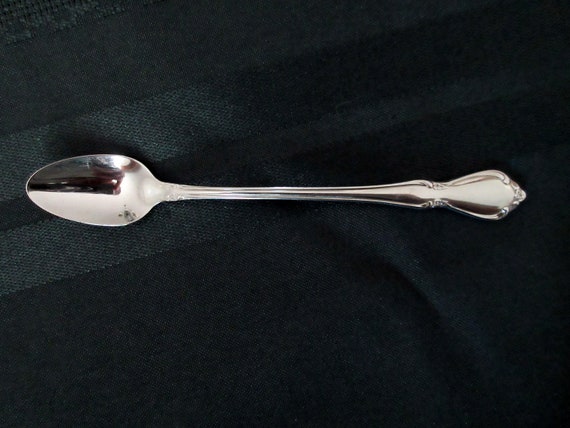 Small Stainless Baby/CHILD/Infant Silverware Feeding SPOON Oneida Deluxe  CHATEAU Pattern Scrolls Side w/Tiniest Flower Tip Nice Condition!!