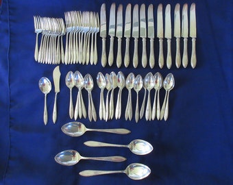 61 pcs Silverplate Silverware/Flatware Service/11 from Yourex in LADY WASHINGTON Pattern Leaves Edge Handle Urn Center w/D Mono Super Cond!