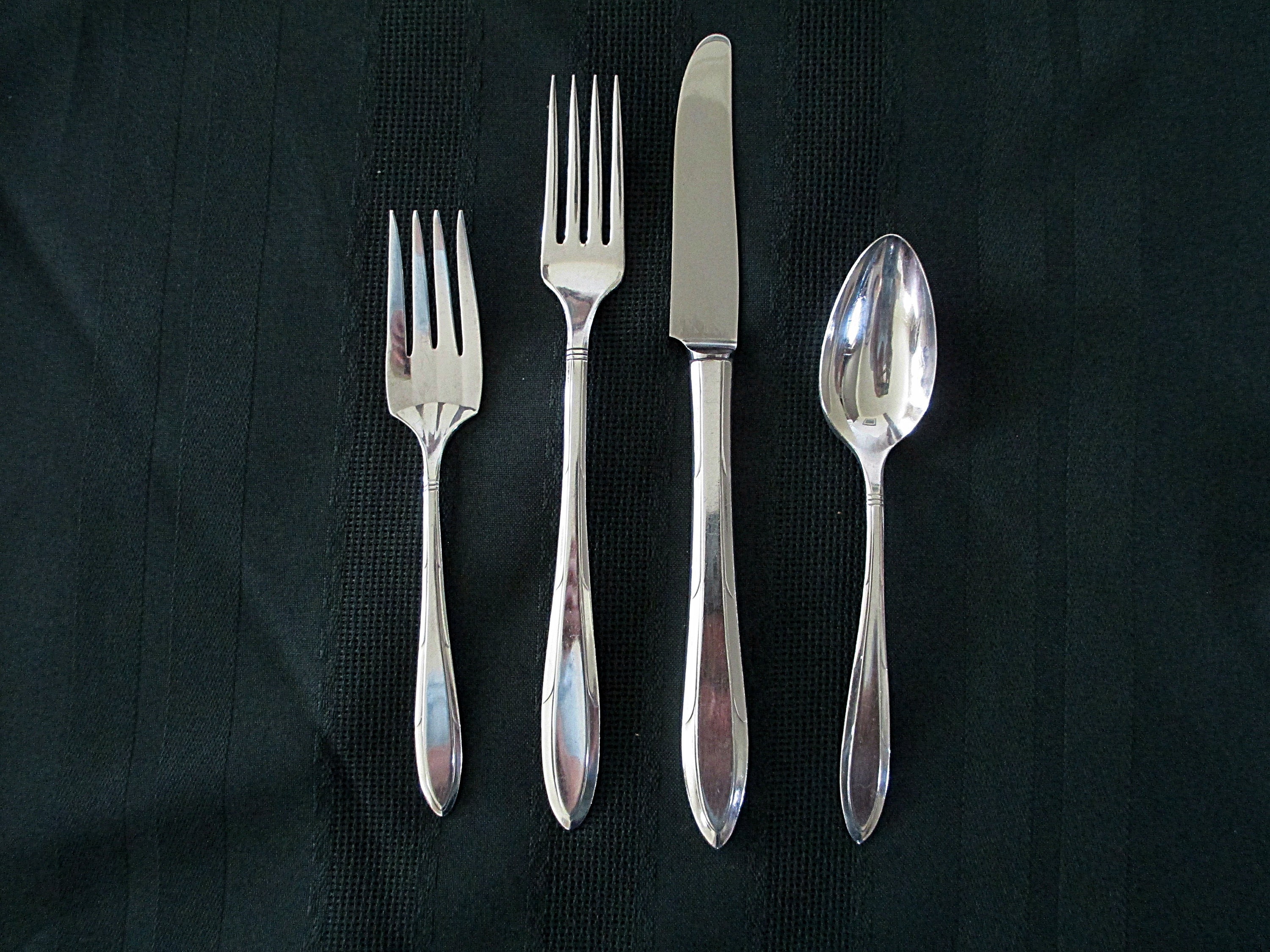 Set of 4 Vintage " Reverie "  Dessert Salad Forks  Nobility Plate 