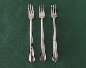 ONEIDA デラックス フラットウェアのモダンなステンレス製カニ