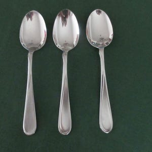 3 Stainless Oval Soup SPOONS from Oneida 18/8 Flatware Satin FLIGHT aka RELIANCE Pattern w/Line Handle Round Tip Good Condition Polished!