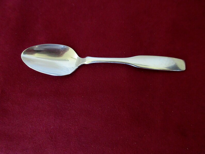 2 Stainless TEASPOONS From Oneida Community Silverware Flatware in the