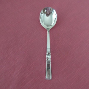 Rd Silverplate Gumbo Soup SPOON from Oneida Community Silverware/Flatware MORNING STAR Pattern Embossed Flowers Cut Out Handle Polished!