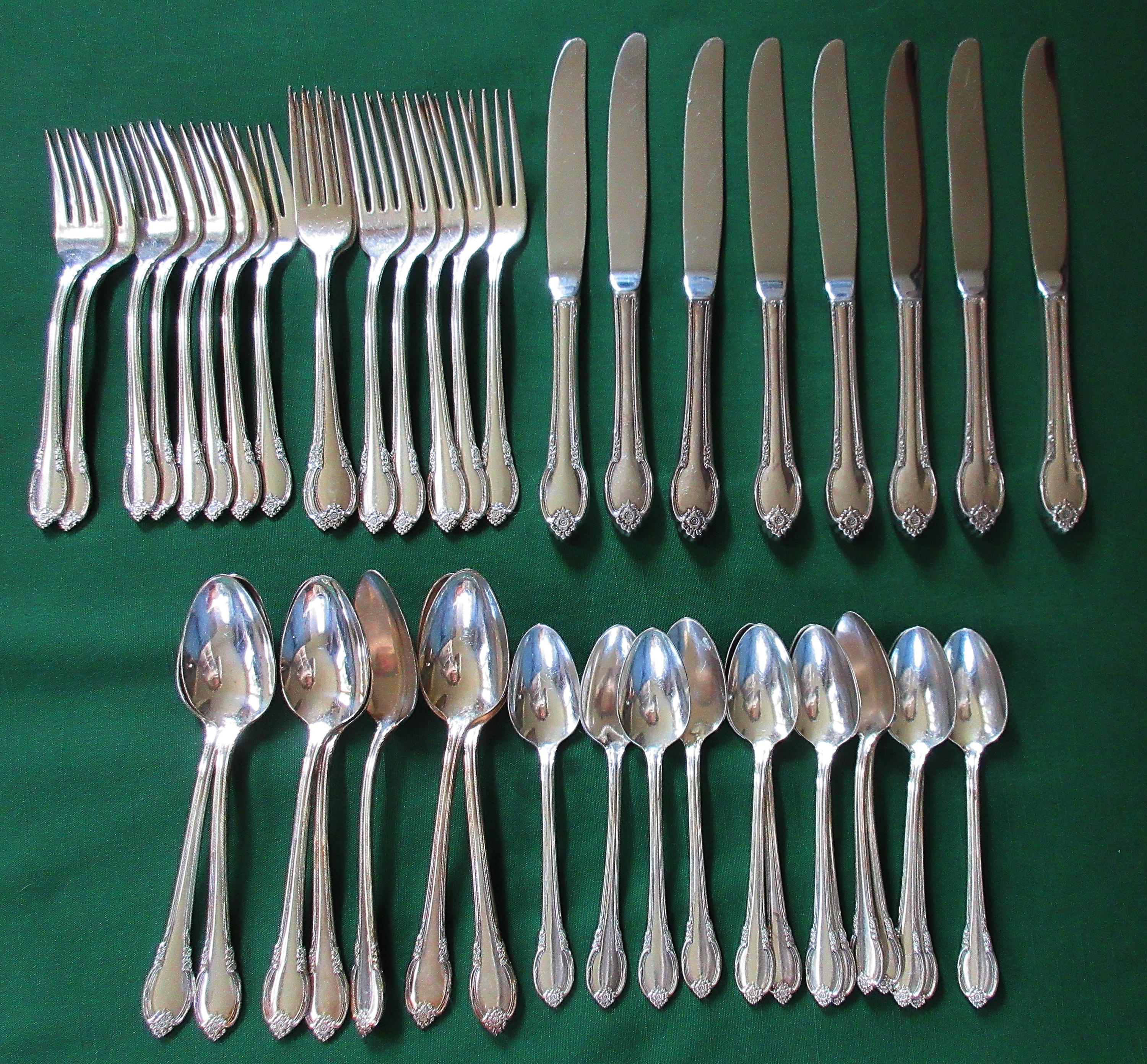 42 Pcs Silverplate Ser/7+ Silverware/flatware From 1847 ROGERS