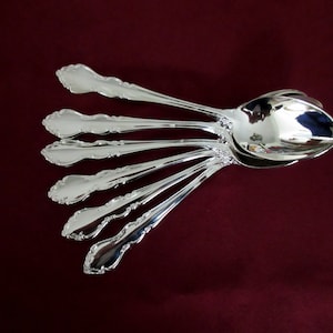 6 Silverplate TEASPOONS from TOWLE in the BARONESS Pattern Shaped Handles w/Delicate Flowers Super Condition Polished!