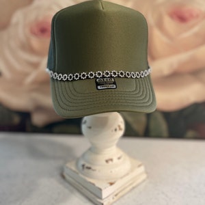 Trucker Hat Chains l Rhinestone Trucker Hat Chains l Custom Trucker Hat Chains l Flower Bling Trucker Hat Chain l Trucker Hat Accessory