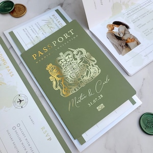 Colour Passport Wedding Invitation, Boarding Pass RSVP, Destination Wedding, Travel Wedding, Plane Ticket Invite, Foil