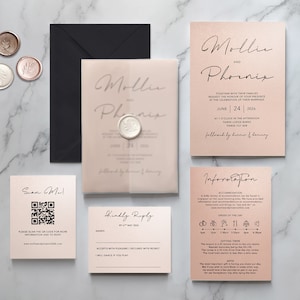 Mollie Hochzeitseinladung & Save the Date. Pink Tonal Einladungsset. Mit Pergamentverpackung. Auf edler Schimmerperlen Karte