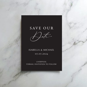 Schwarz & weiß Save the Date. Weiße Schrift auf Schwarz. Einfarbig Save the Date. Traditionelle Moderne Klassik Save the Date