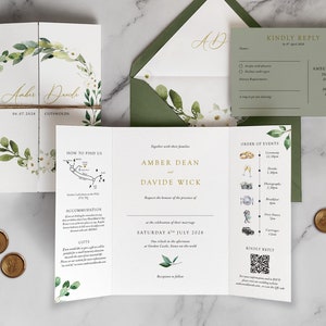 Eukalyptus Klappkarte. Luxus Hochzeitseinladung. Hochzeit im Grünen lädt mit Timeline, QR-Code, Karte, Grün, strukturierter Luxuskarte ein.