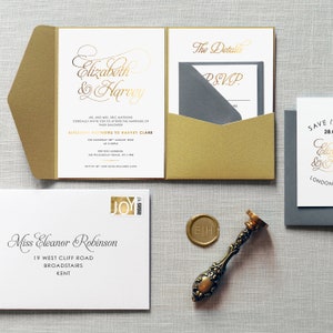 Barocke Folie Hochzeitseinladungen Set auf Luxus Karte - Silber, Gold oder Rosegold Folie, Klassische Hochzeit lädt UK ein. Taschenfaltenoption.
