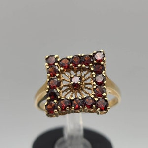 Vintage 14k Yellow Gold Geometric Garnet Ring, Estate Jewelry, Size 6.75, w#435