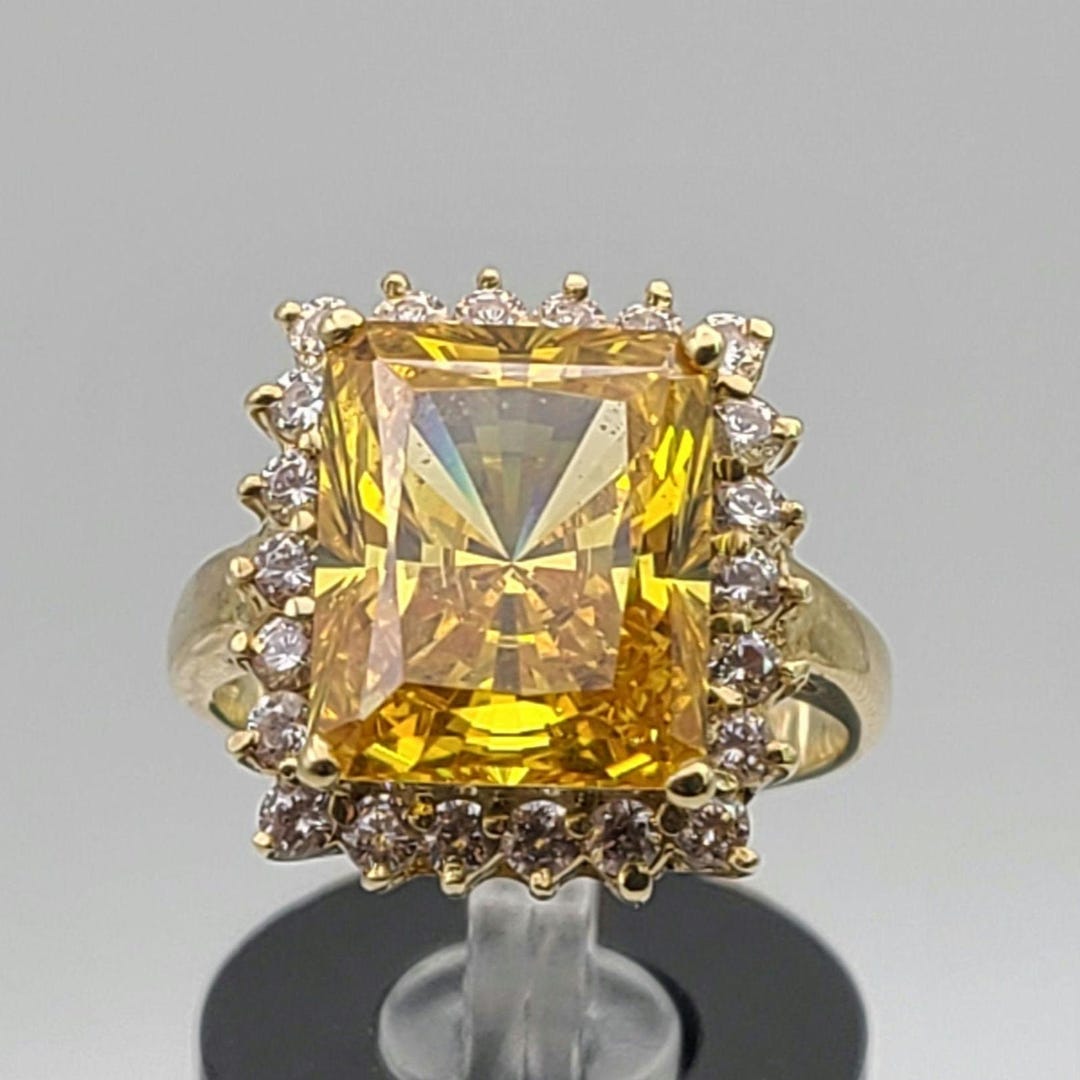 Vintage 14k Yellow Gold Canary Yellow Cubic Zirconia Ring - Size 7.5 ...