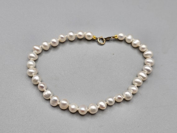 Pink Pearl 5mm Natural Bead Bracelet - Happy Glastonbury | Crystals & Gems